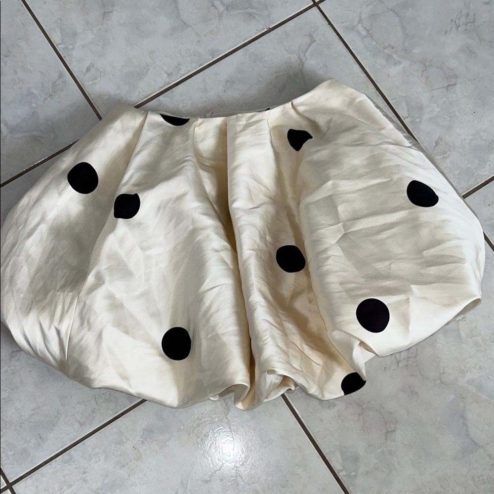 Tara Jarmon Cream Skirt with Black Dots